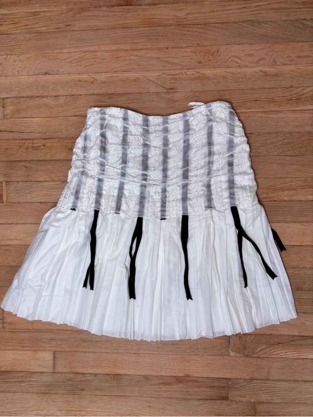 Vintage Albert Nipon Silk & Cotton Embroidered Lace Black and White Piano Key - Picture 7 of 8